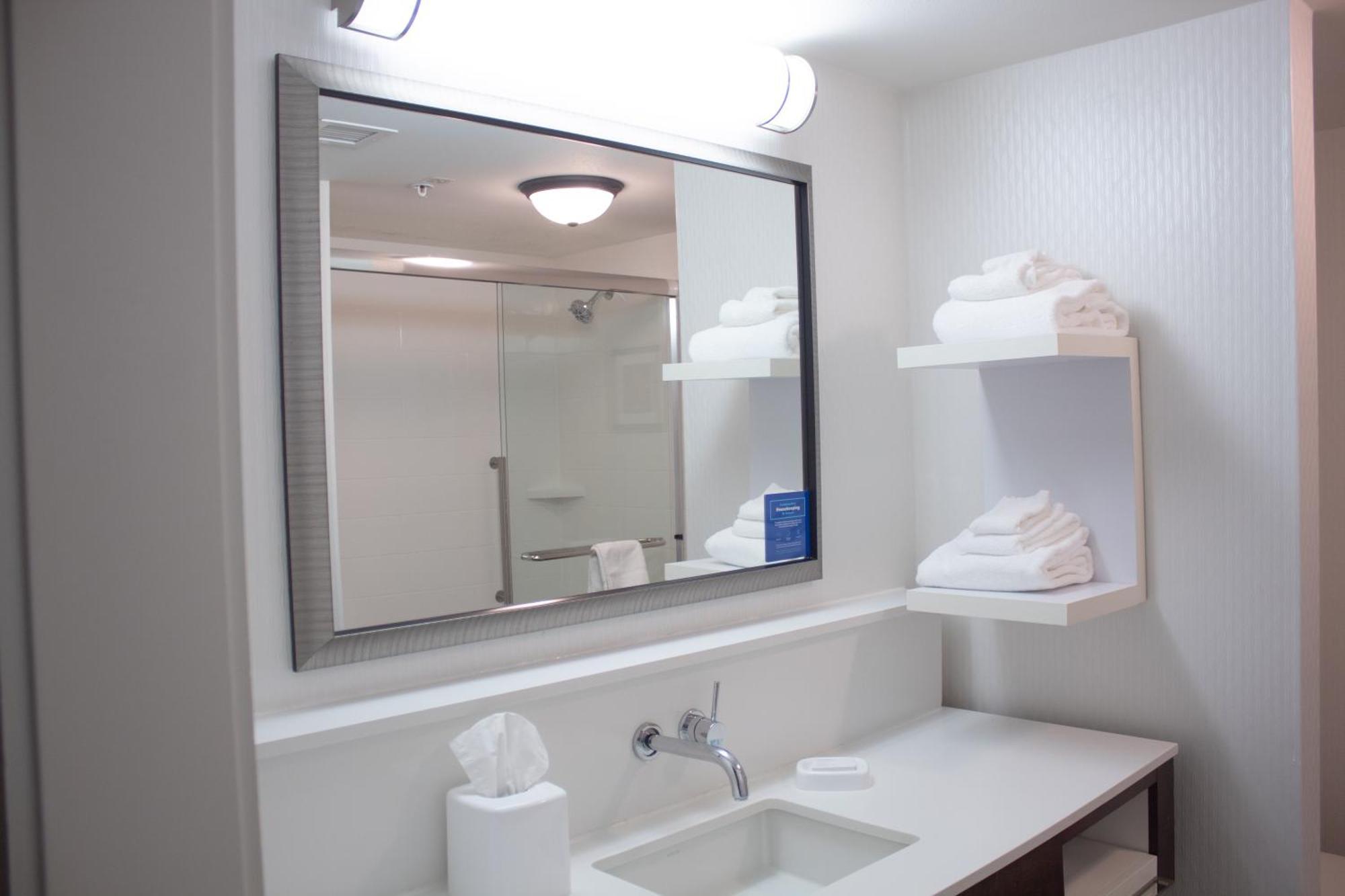 Hampton Inn & Suites Big Rapids, Mi Ngoại thất bức ảnh