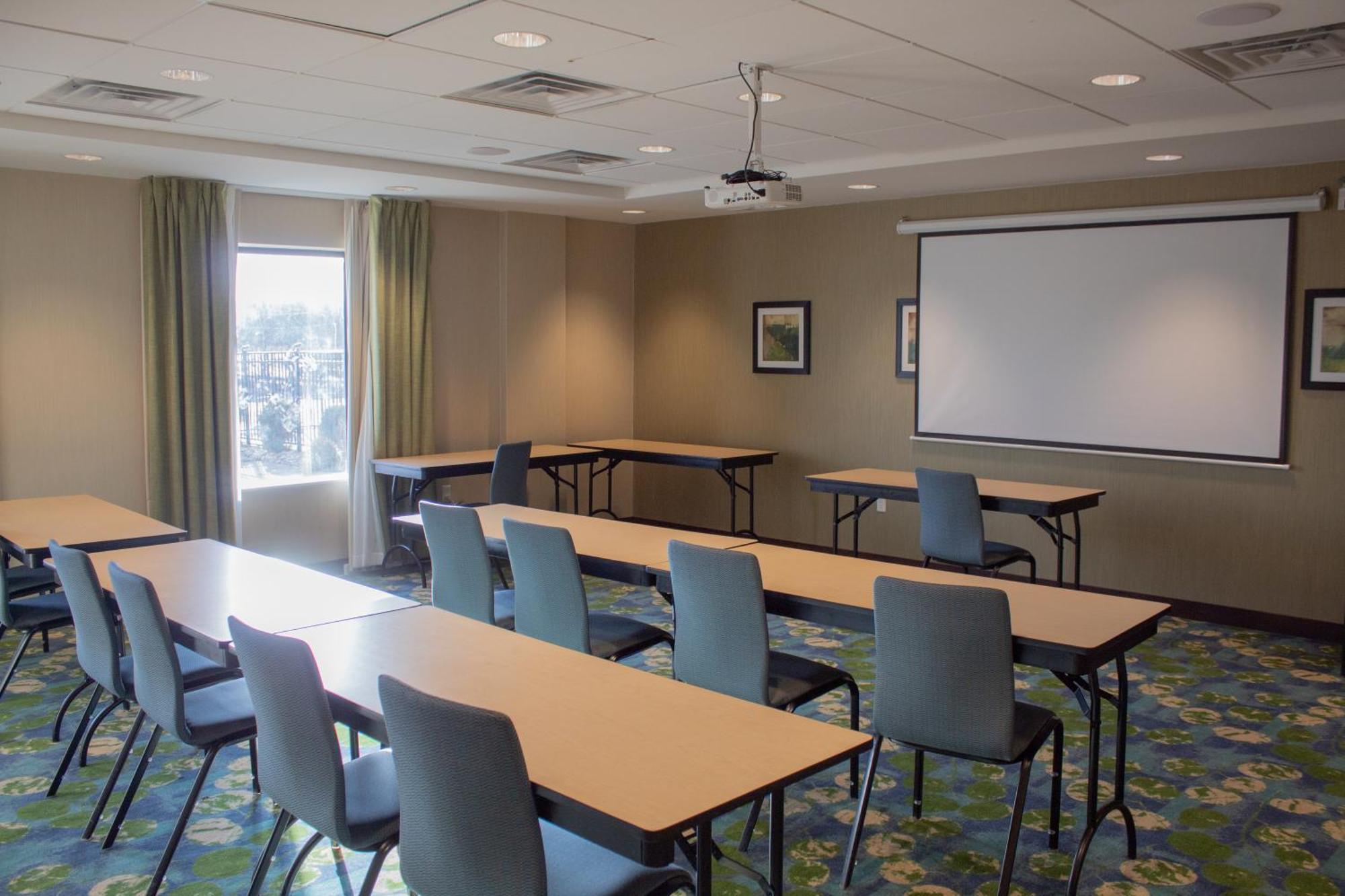 Hampton Inn & Suites Big Rapids, Mi Ngoại thất bức ảnh